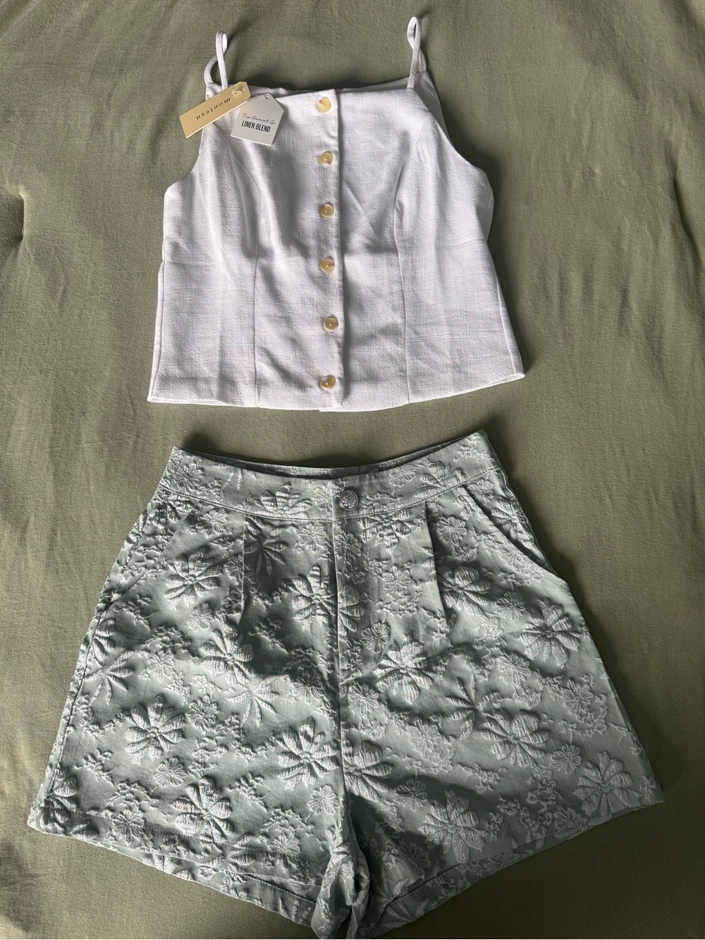 Women’s Floral Embroidered High-Waist Shorts — Mint